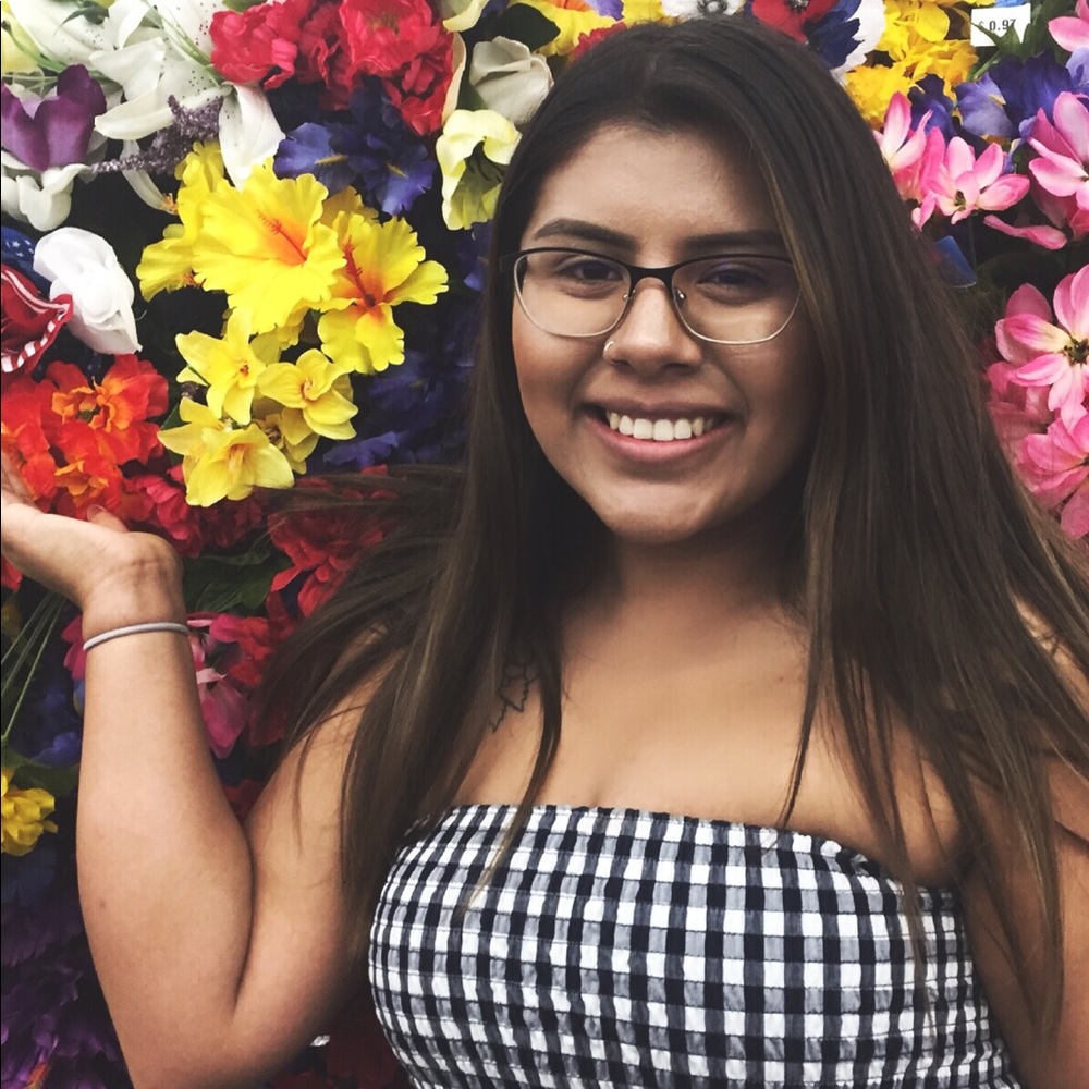 Meet your Posher, Lizbeth